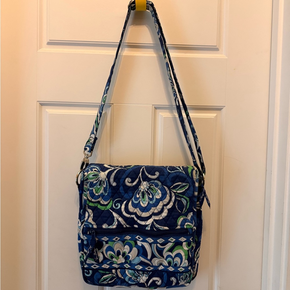 Vera Bradley Quilted Floral Crossbody Hipster in Navy, Green & White